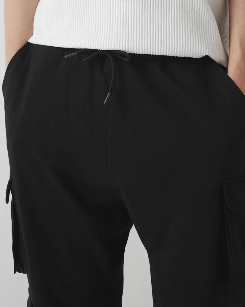 Bewakoof  Men's Black Super Loose Fit Cargo Warm Joggers for Men | Best Price UAE